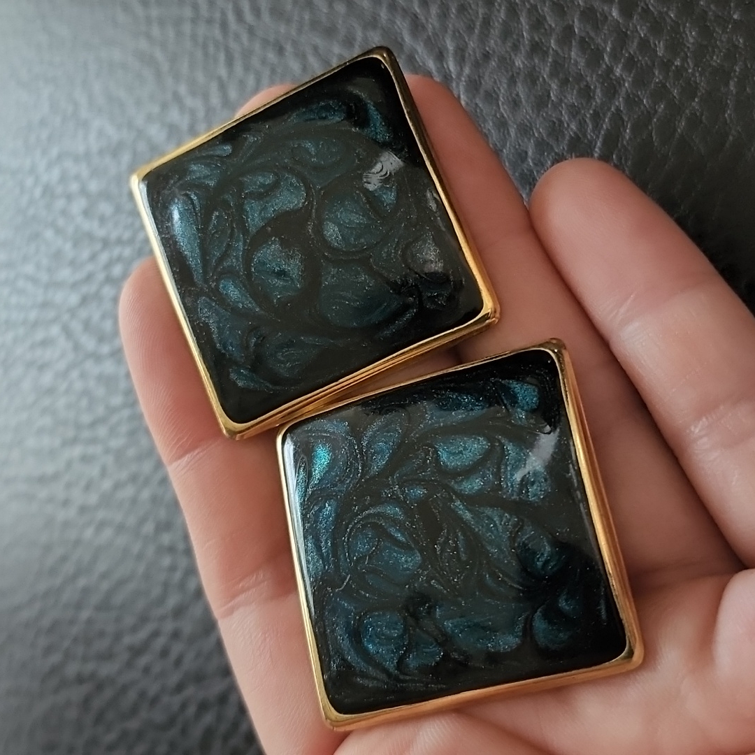 Vtg Earrings